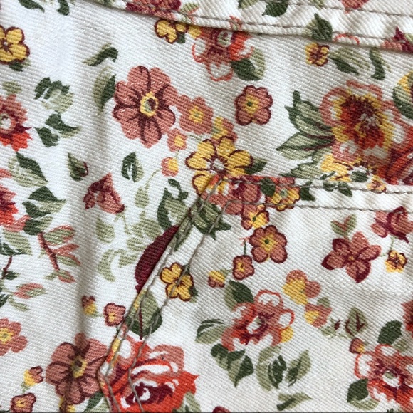 Floral Jean Shorts Mossimo Supply - Picture 6 of 6